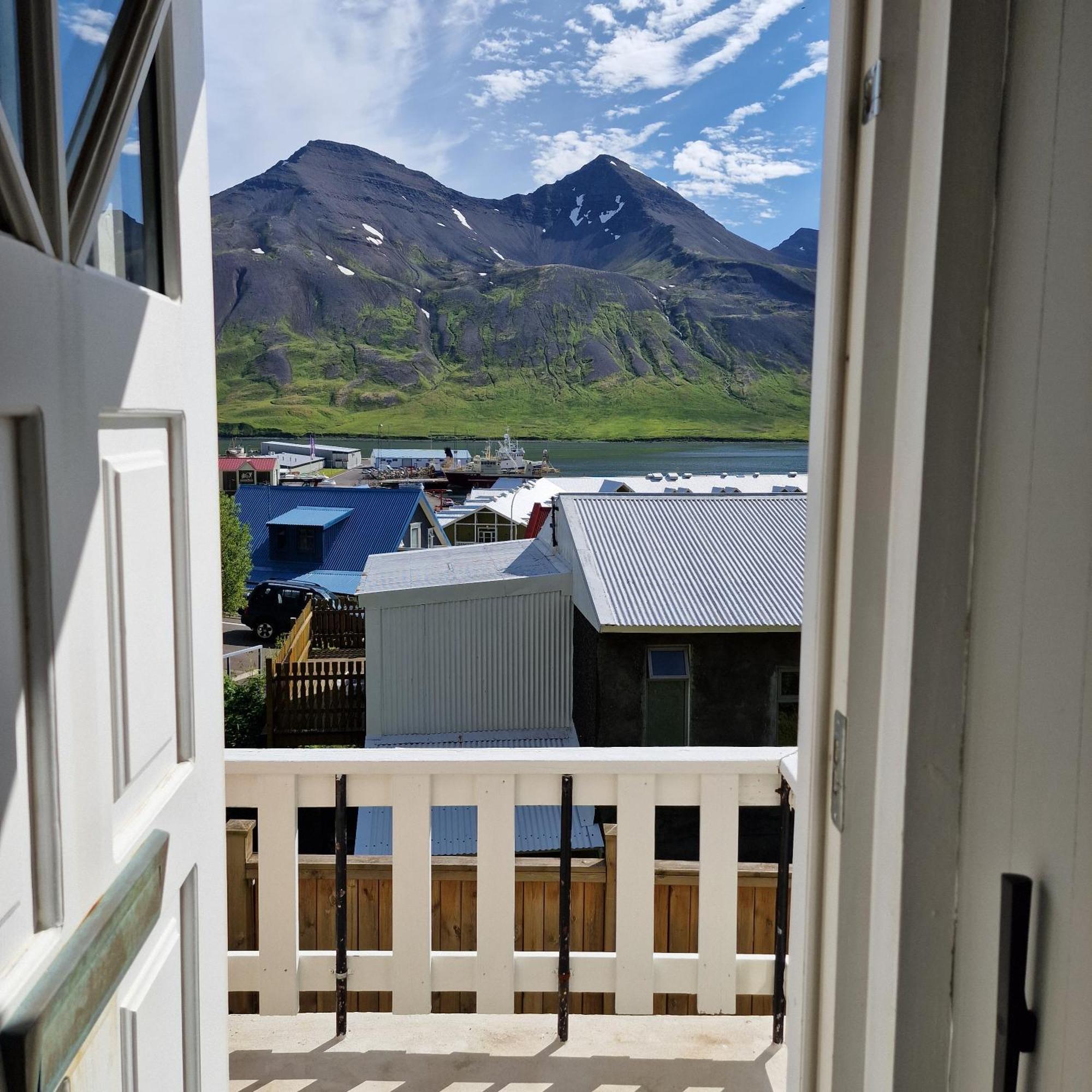 Landakot The Perfect Getaway By Staynorth Siglufjordur Exterior foto